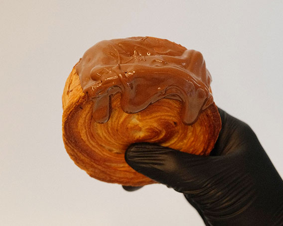 Nutella round croissant